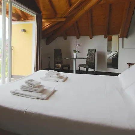 Corte Santa Libera 3* 산 페델레 인텔비