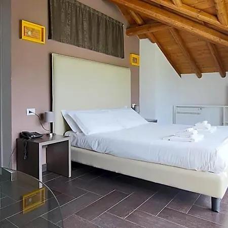 Corte Santa Libera Hotel San Fedele Intelvi