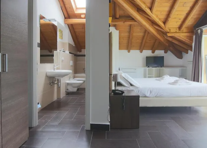 Corte Santa Libera San Fedele Intelvi