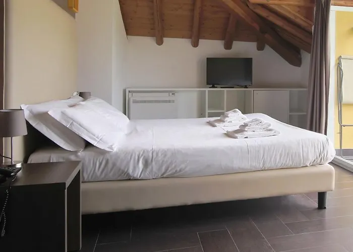 Otel Corte Santa Libera San Fedele Intelvi